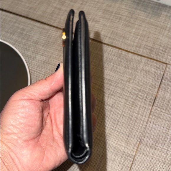 CHANEL Black Leather Bifold Wallet Authentic 2004 Collection EUC Box,Bag - Picture 7 of 17